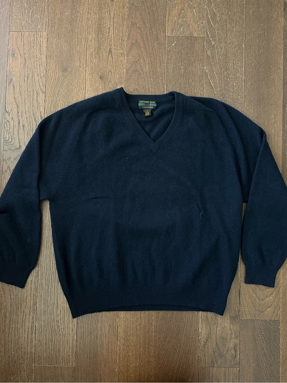 Alexander Julian Colours 100% Cashmere Navy V-Neck Sweater XL